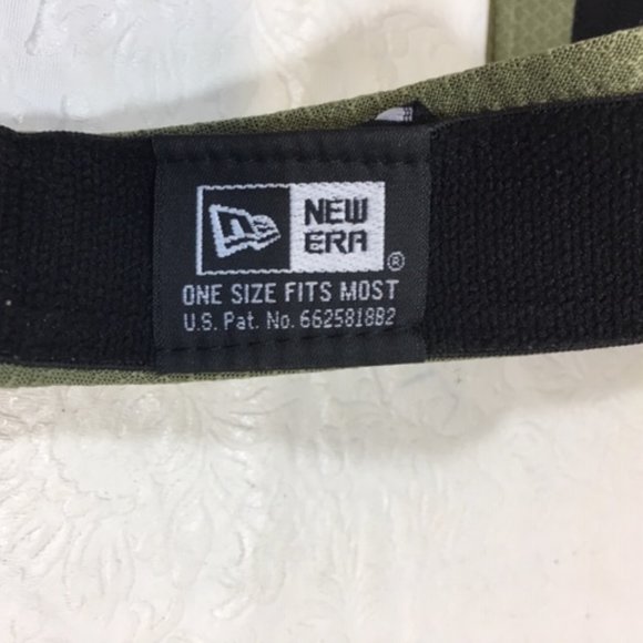 NFL Tampa Buccaneers New Era Olive Salute to Service Sideline Visor - Picture 9 of 10